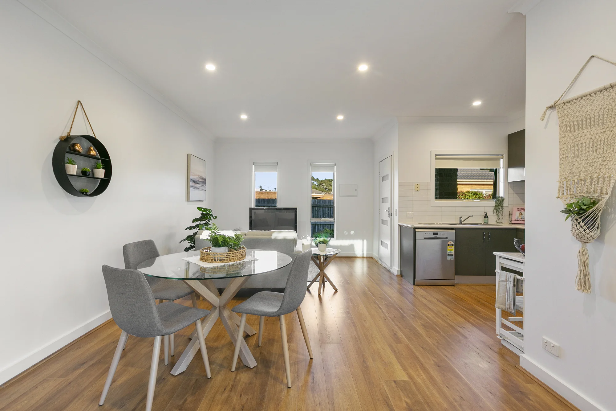2/14 Highland Street, Kingsbury, Vic 3083