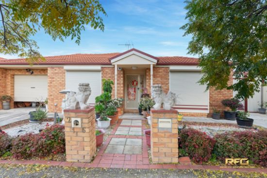 2/15 Brindalee Way, Hillside, Vic 3037