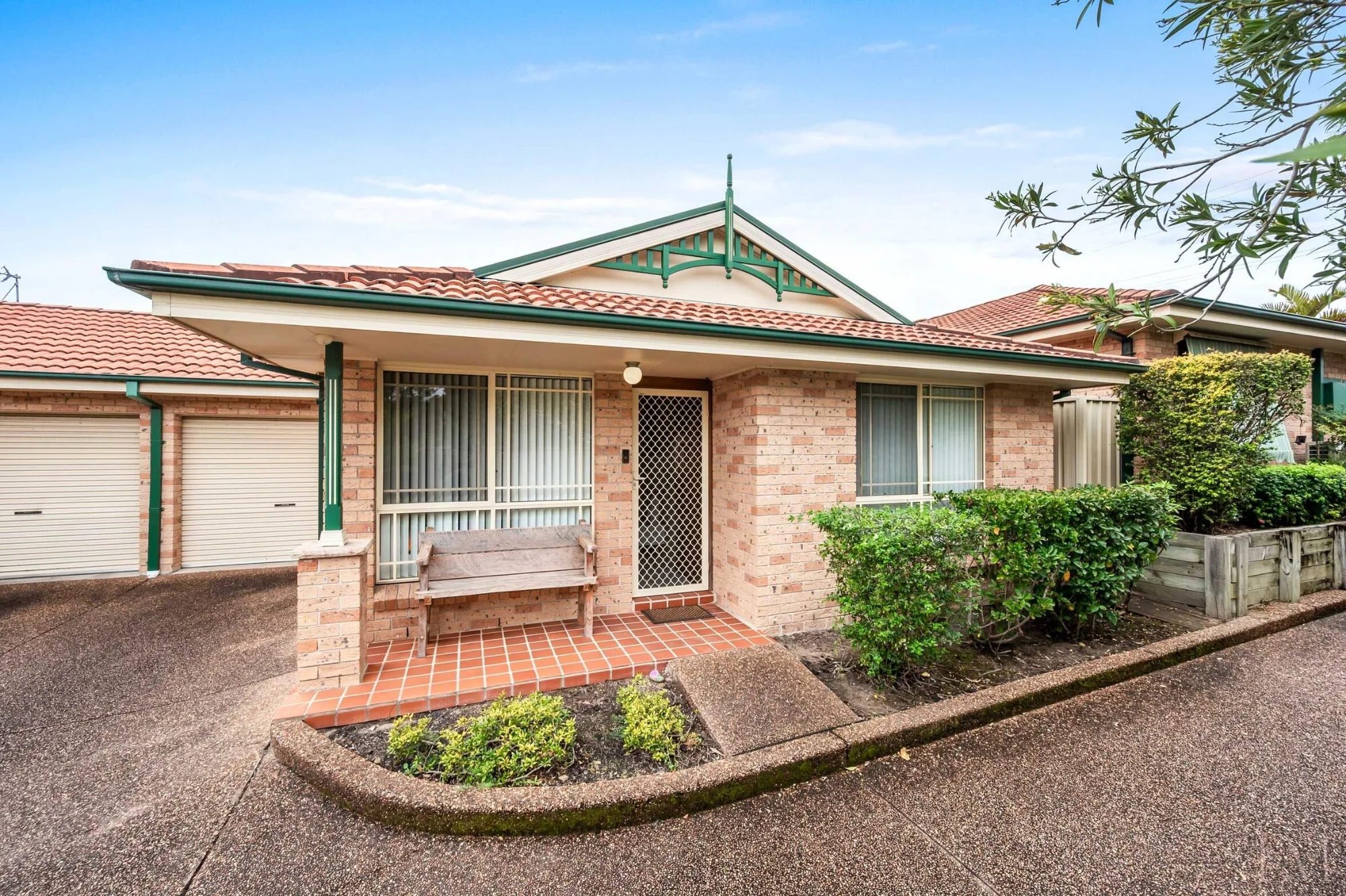 2/16 Teralba Road, Broadmeadow, NSW 2292