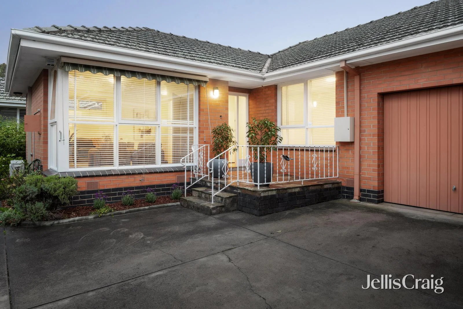 2/16 Weybridge Street, Surrey Hills, Vic 3127