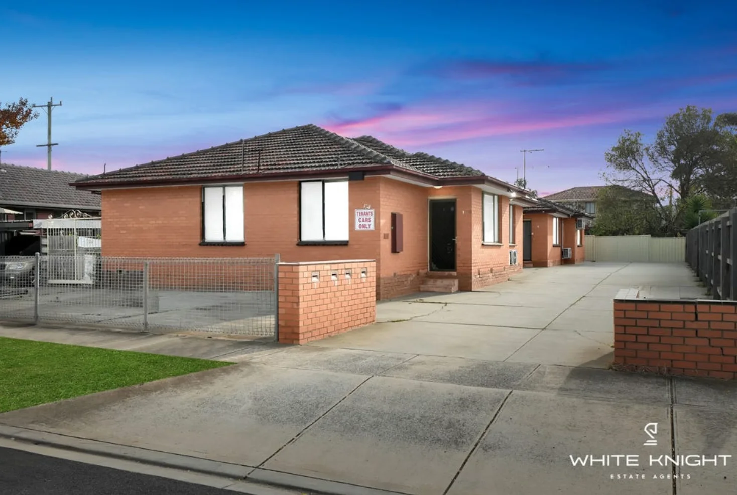 2/18 Belmore Road, Sunshine North, Vic 3020
