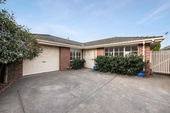 2/18 Wallace Crescent, Beaumaris, Vic 3193