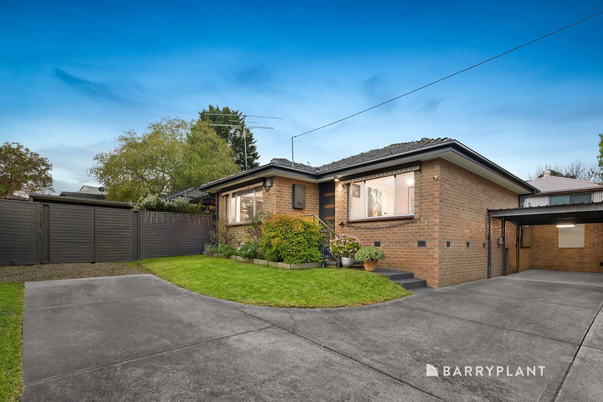 2/2 Lance Road, Bayswater, Vic 3153