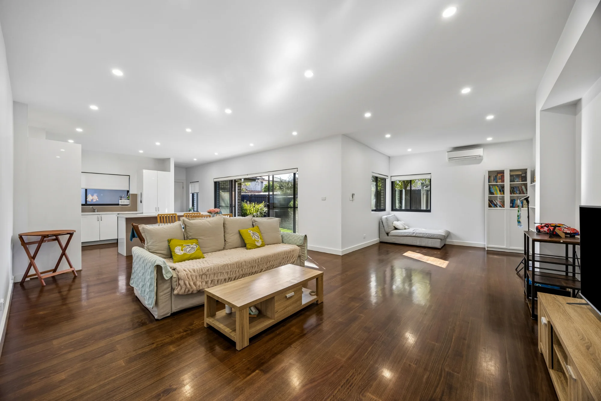 2/205 Wickham Road, Moorabbin, Vic 3189