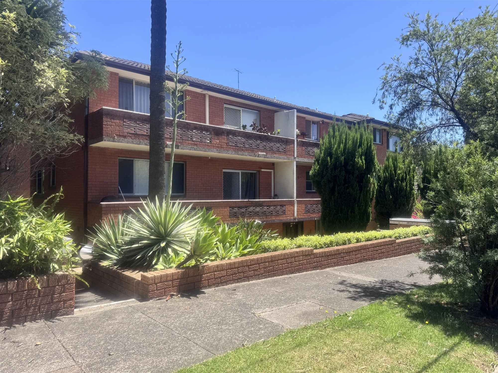 2/23 Henson Street, Marrickville, NSW 2204