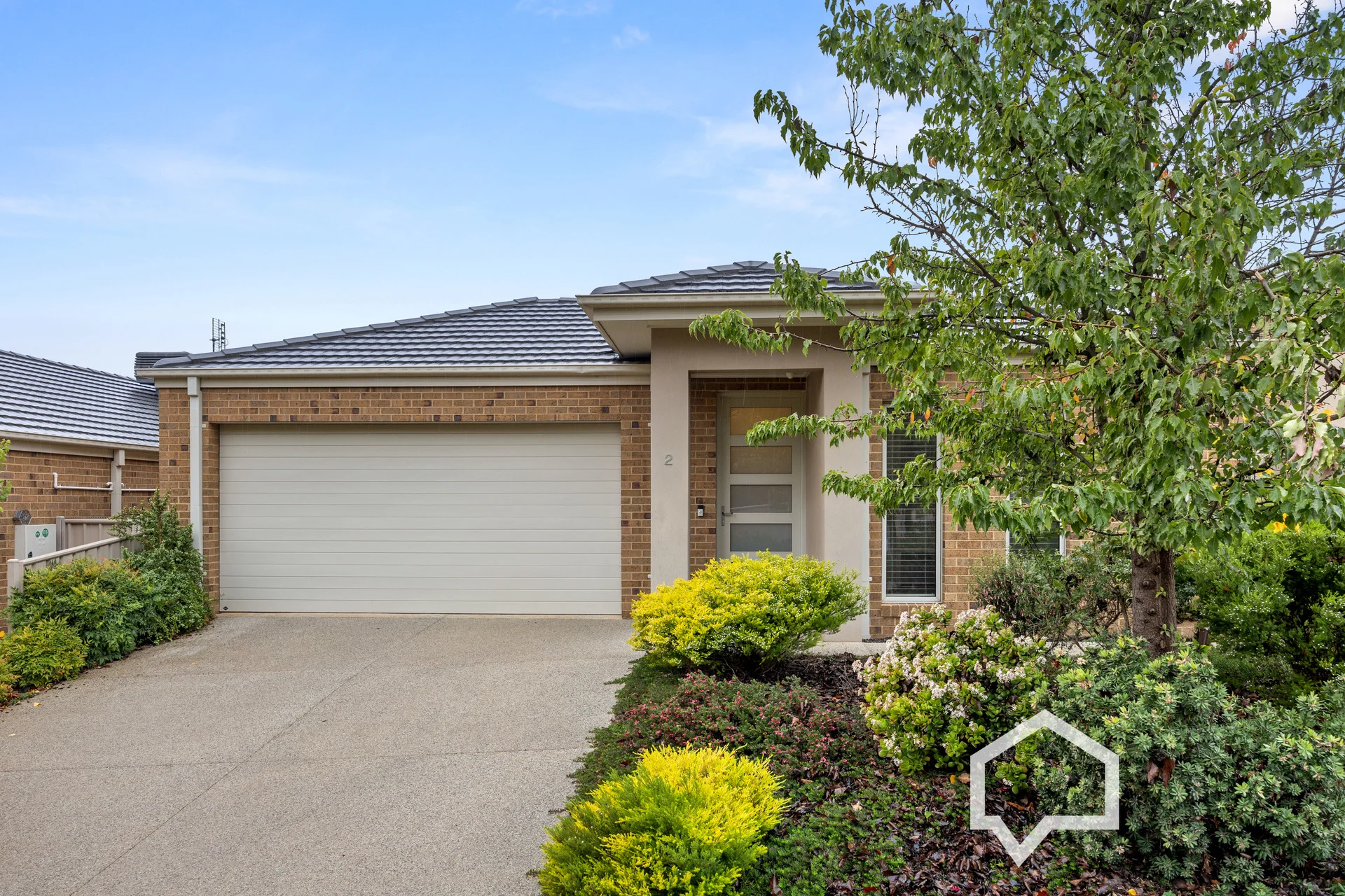 2/27 Lawson Street, Spring Gully, Vic 3550