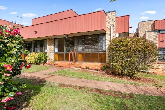 2/316 Hume Street, Centenary Heights, Qld 4350