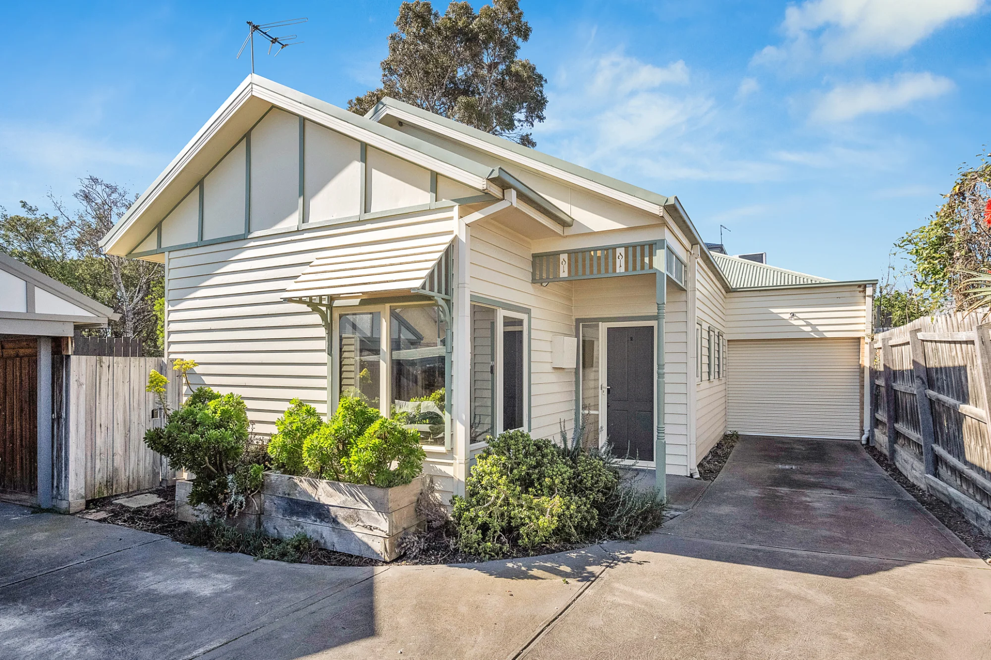 2/32 Kitchener Grove, Preston, Vic 3072