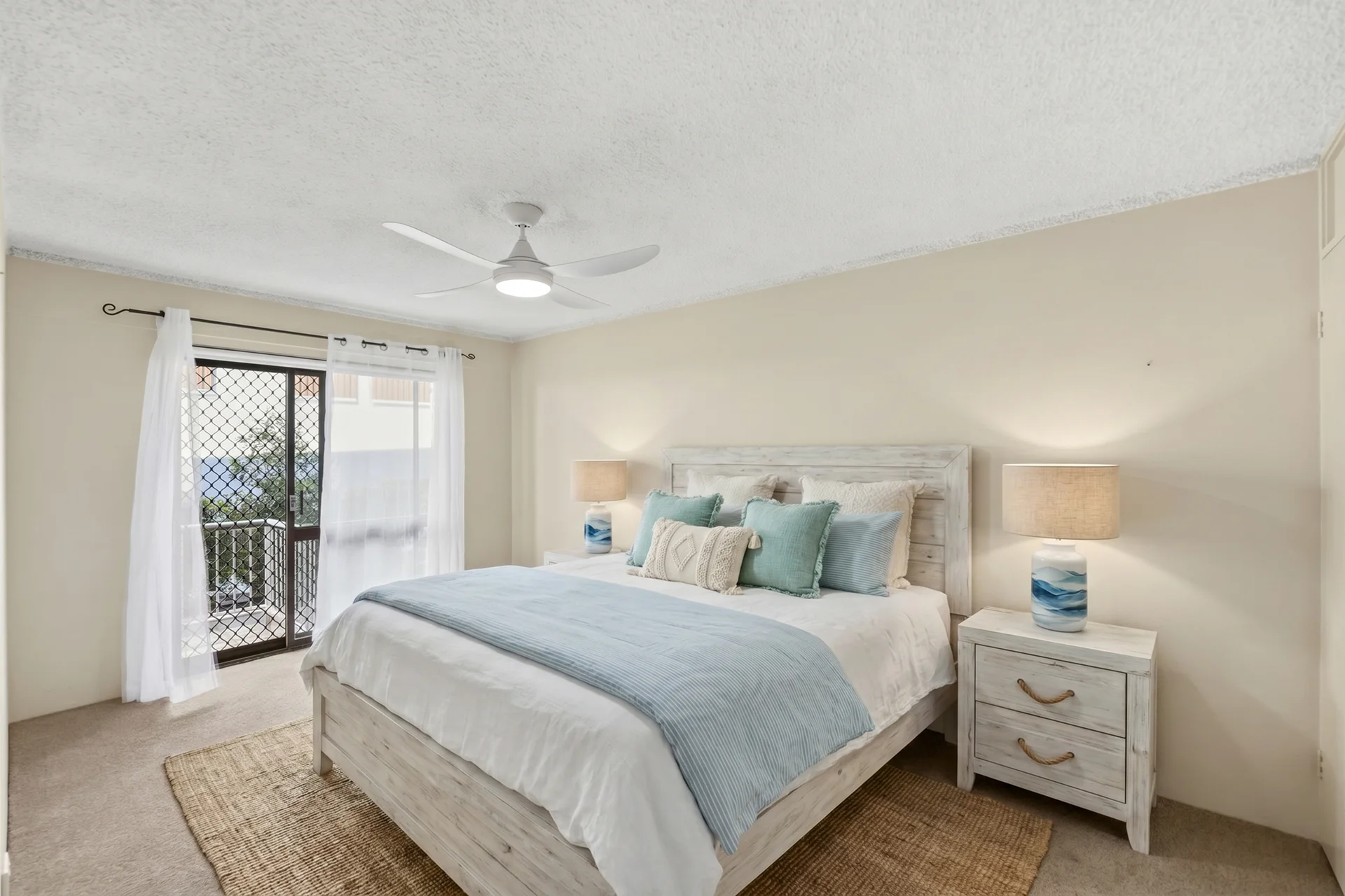 2/32 Murlong Crescent, Palm Beach, Qld 4221