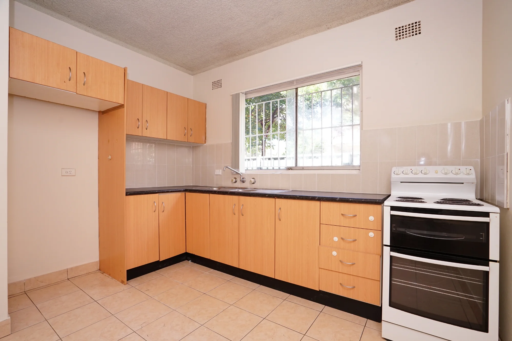 2/41 Loch Street, Campsie, NSW 2194