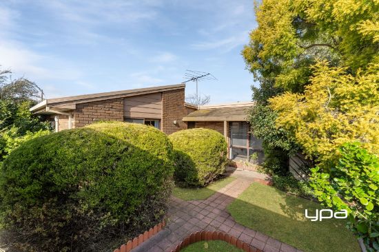 2/44 Ligar Street, Sunbury, Vic 3429