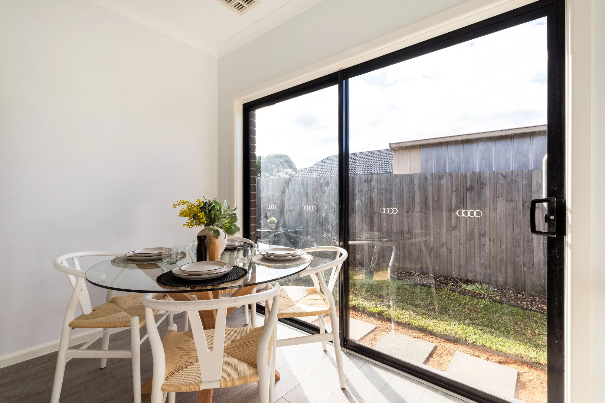 2/49 Gillingham Crescent, Craigieburn VIC 3064