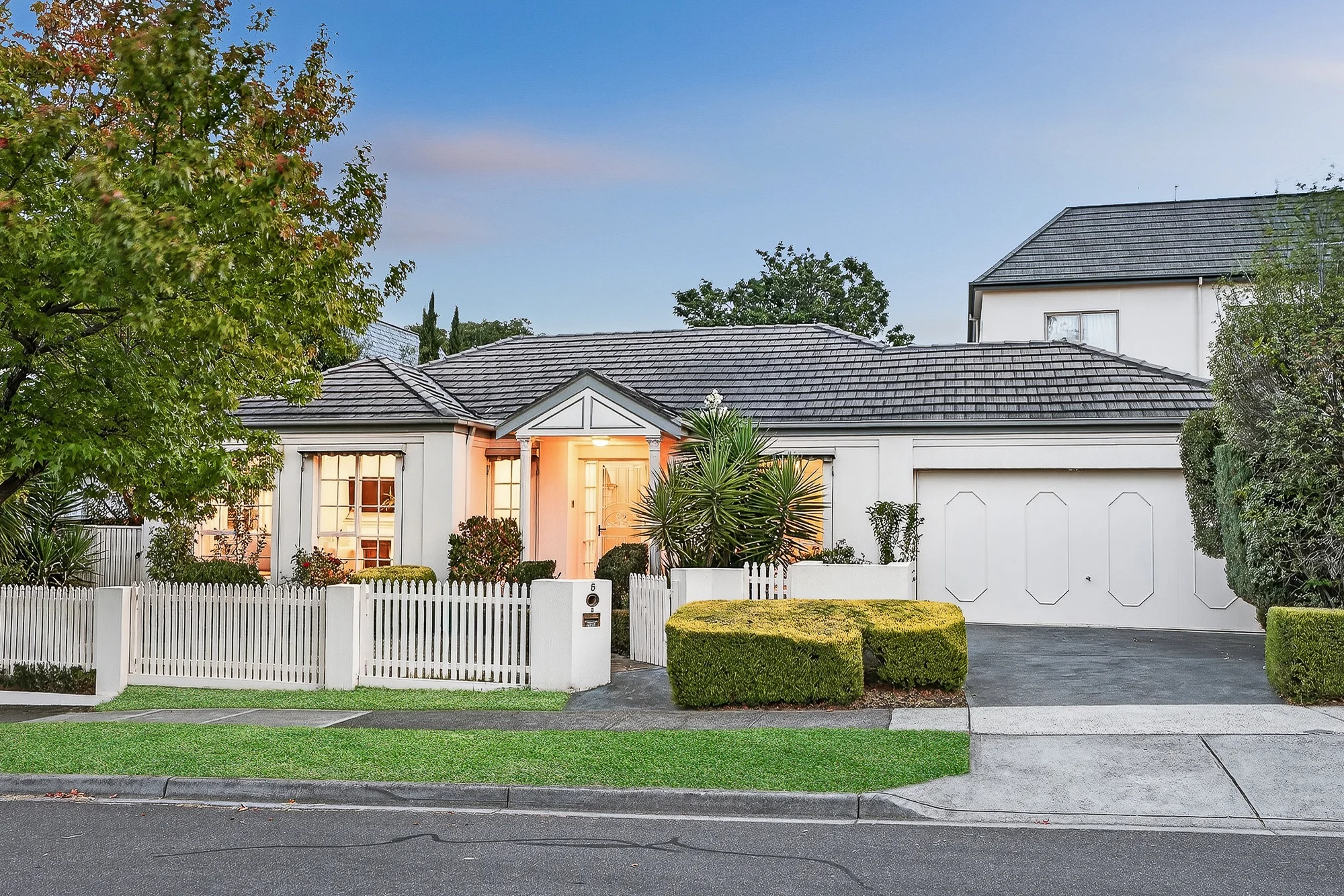 2/5 Sevenoaks Street, Balwyn, Vic 3103