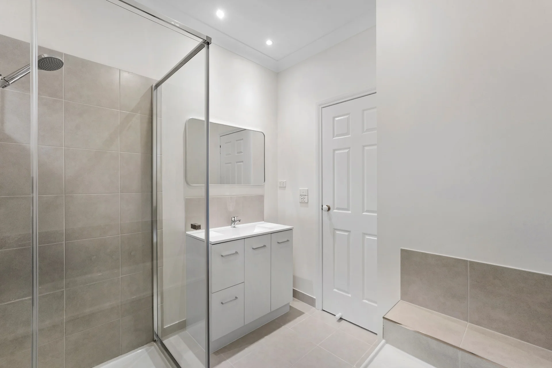 2/6 Elm Grove, Mount Waverley, Vic 3149