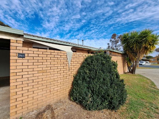 2/610 Prune  St, Lavington, NSW 2641