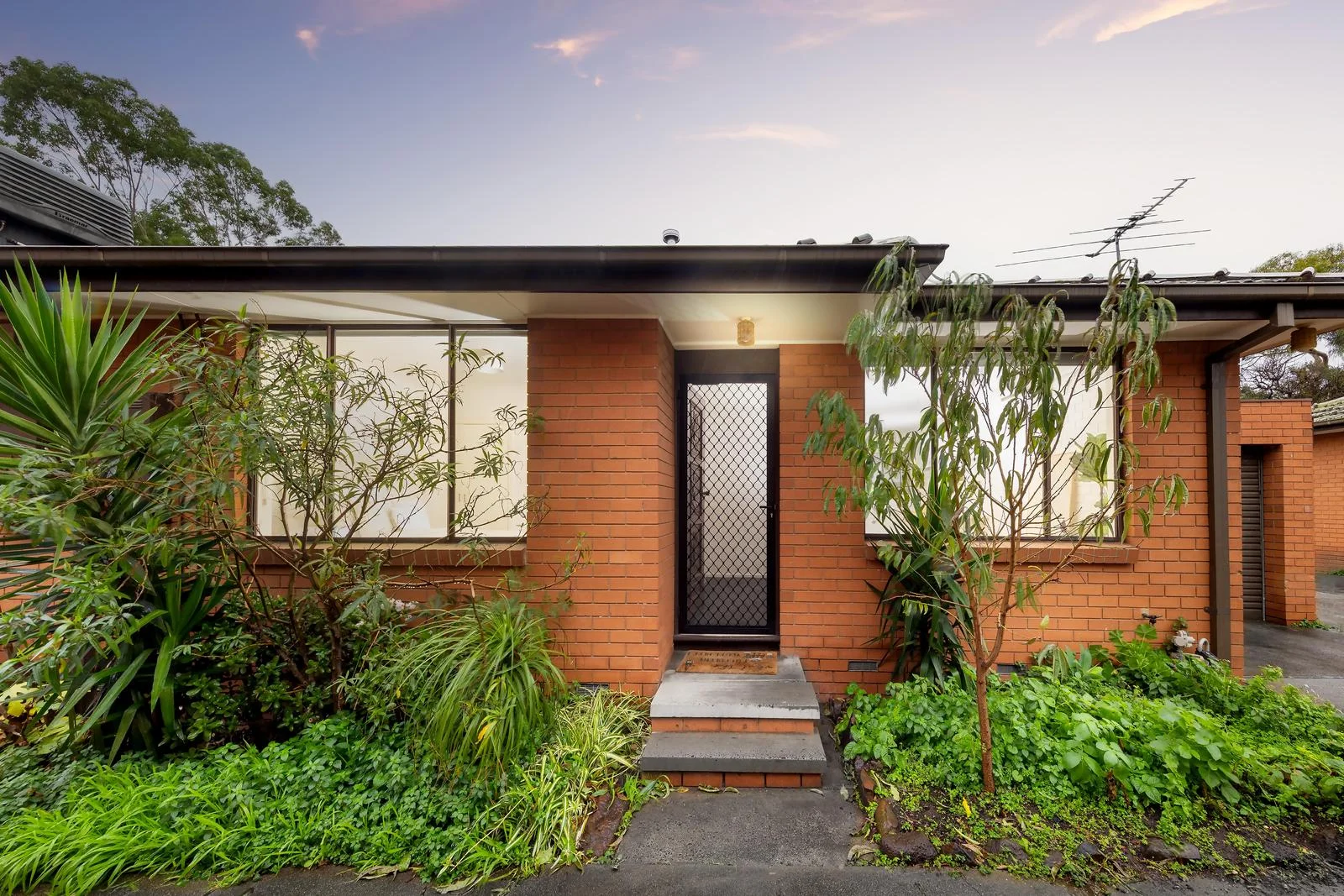 2/68 Heller Street, Brunswick West, Vic 3055