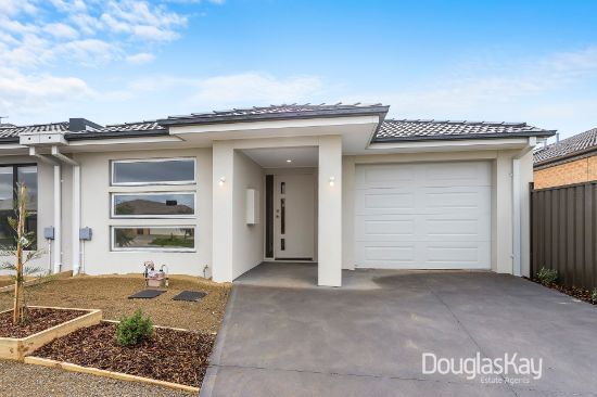 2/7 Claydon Grove, Truganina, Vic 3029