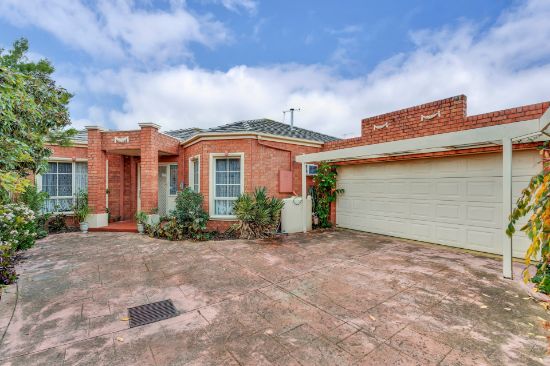 2/7 Prince Street, Essendon North, Vic 3041