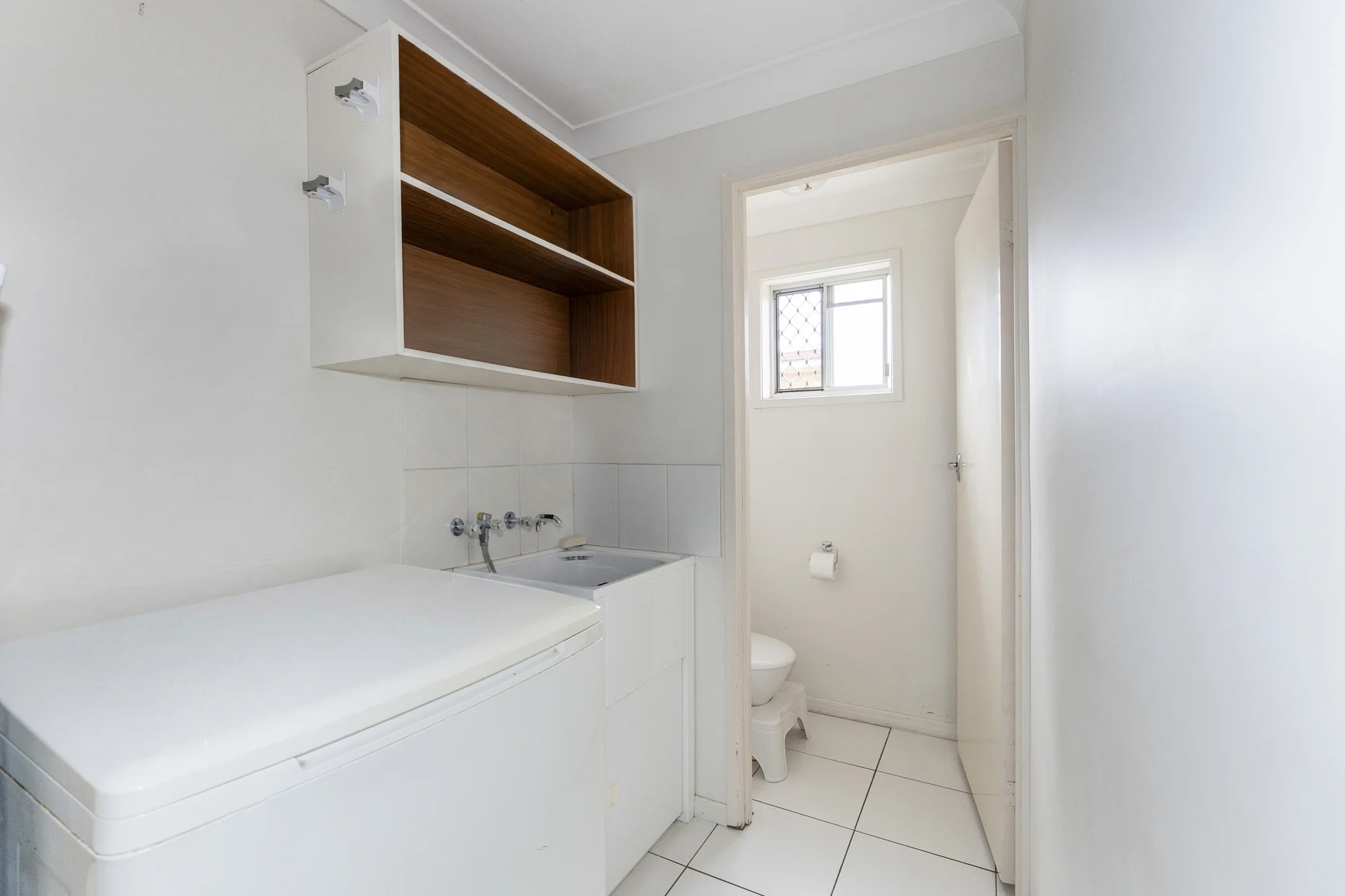 2/78 Avenell Street, Avenell Heights, Qld 4670