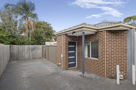 2/8 Fourth Avenue, Altona North, Vic 3025