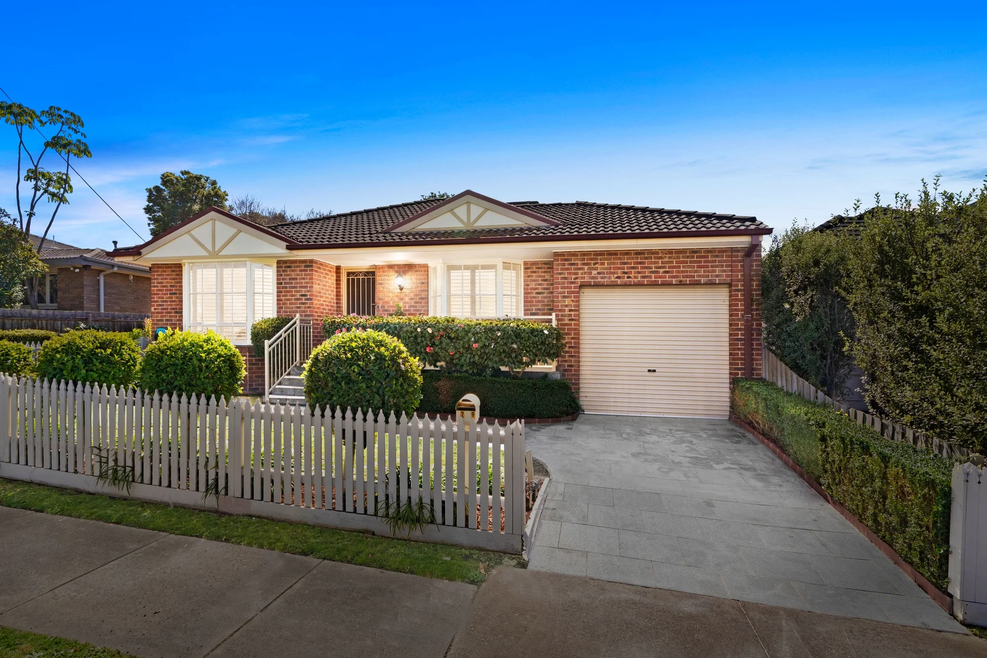 2/9 Elizabeth Street, Burwood, Vic 3125