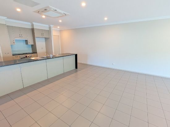 201/137 Collins Avenue, Edge Hill, Qld 4870