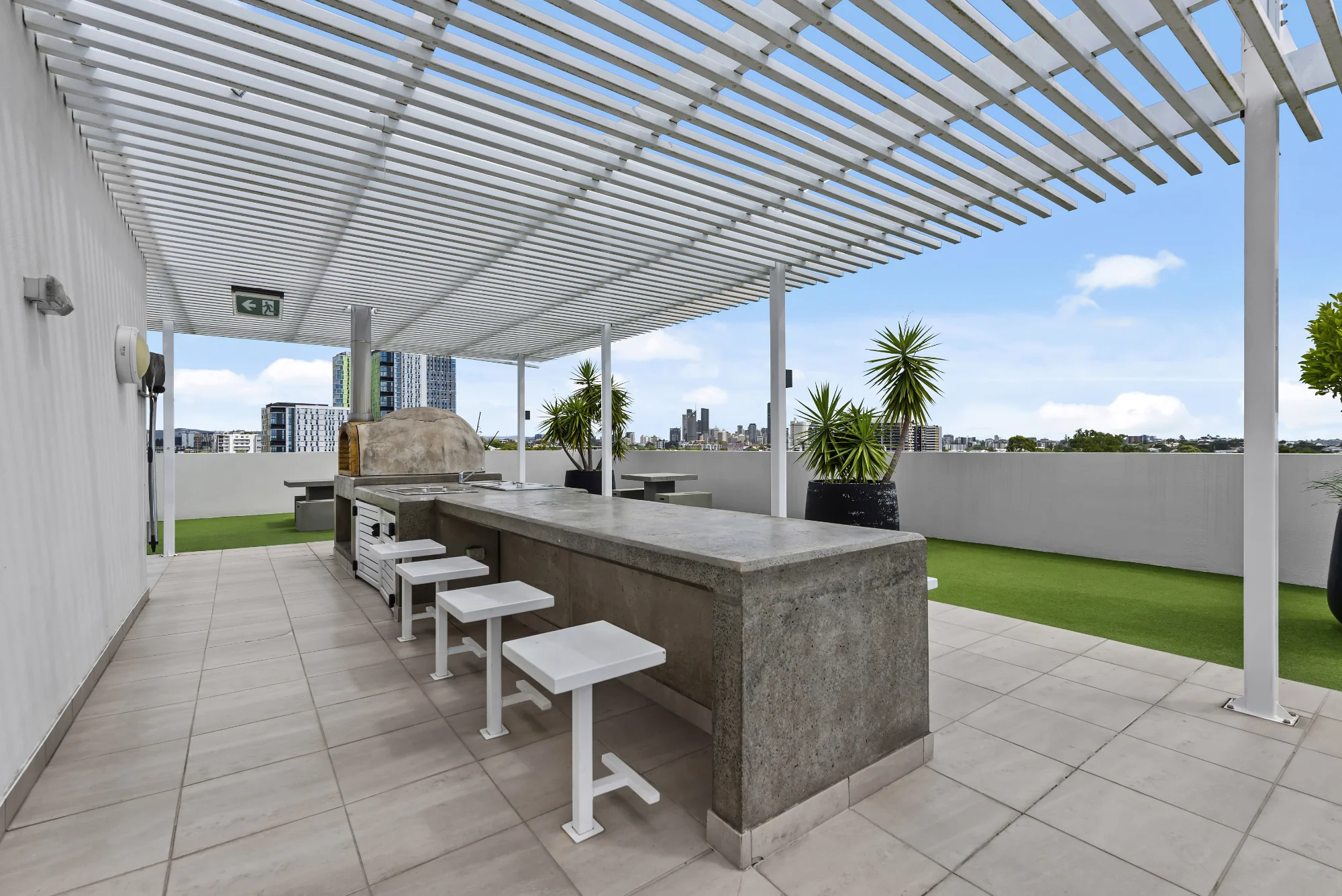 208/283 Logan Road, Stones Corner, Qld 4120
