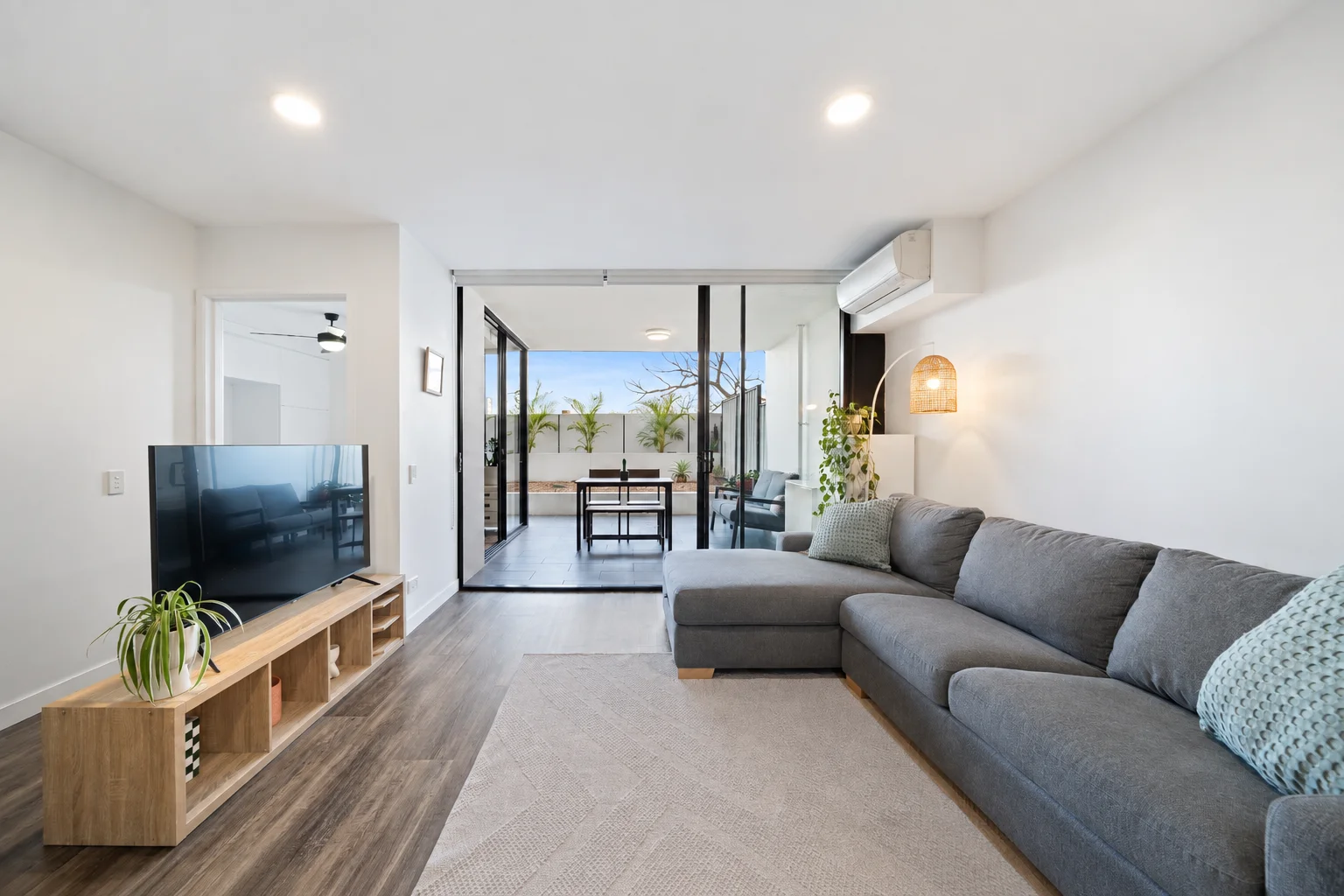 209/21 Nile Street, Woolloongabba, Qld 4102