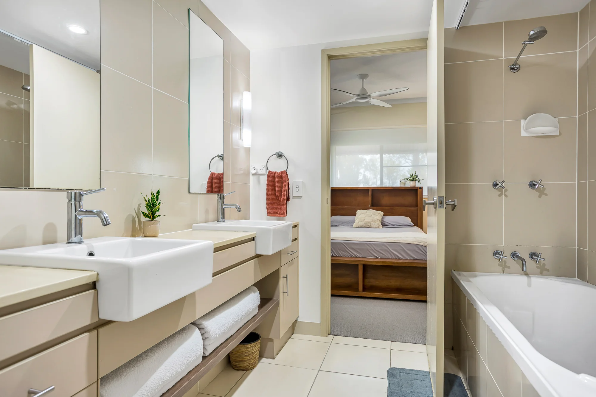 228/12 Gregory Street, Westcourt, Qld 4870