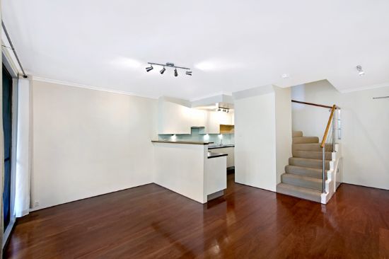 23/4 Goodlet St, Surry Hills, NSW 2010