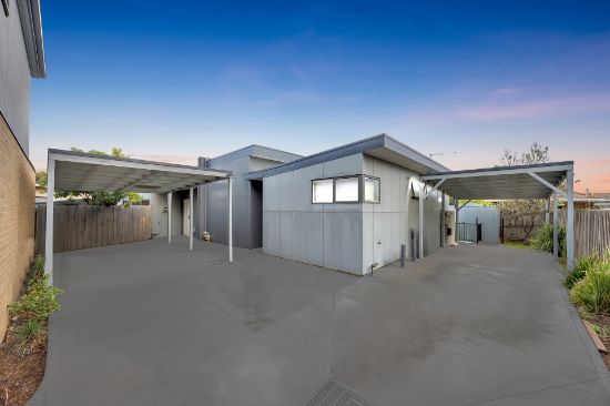 3/2 Burke Court, Laverton, Vic 3028