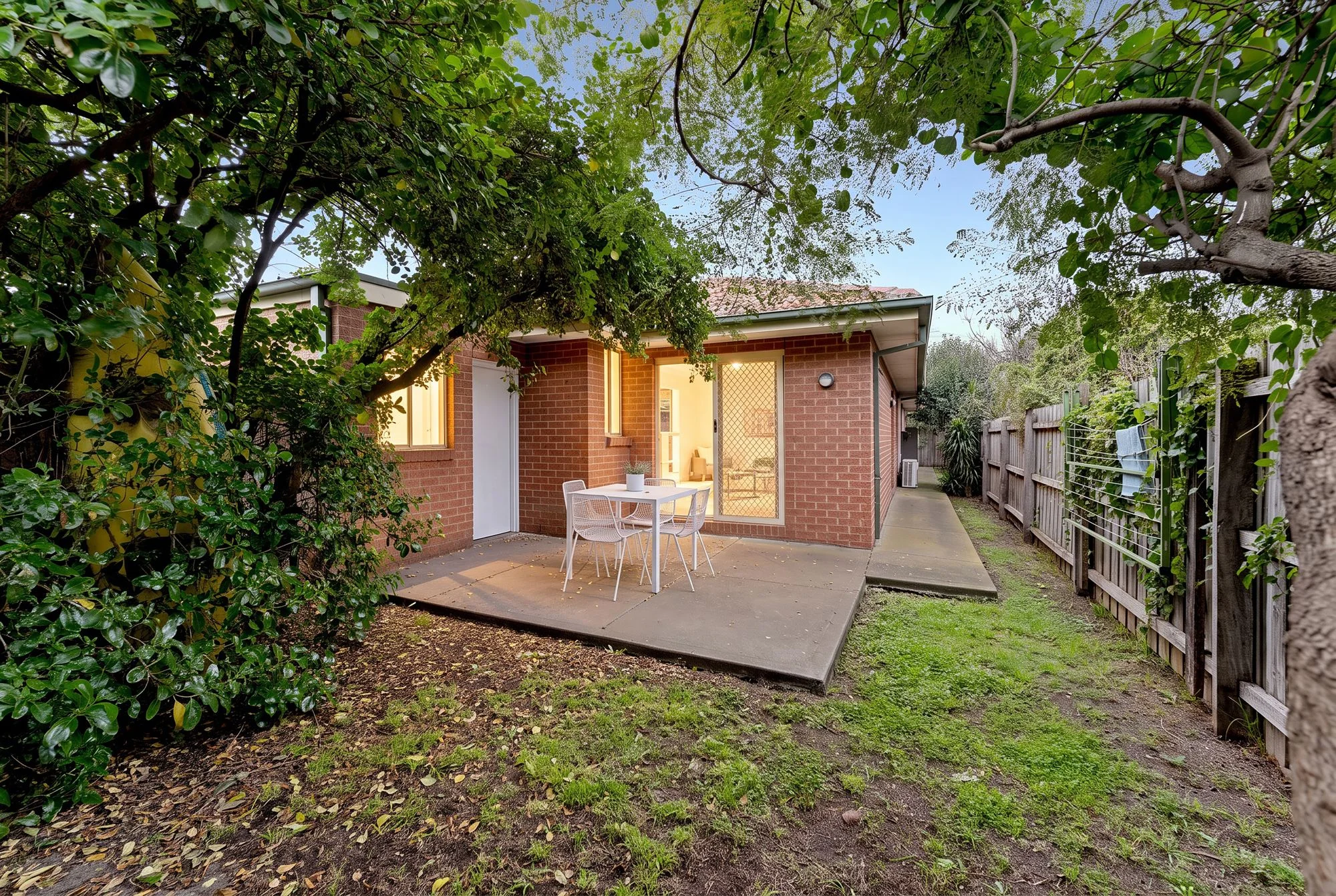 3/27-29 Eames Avenue, Brooklyn VIC 3012