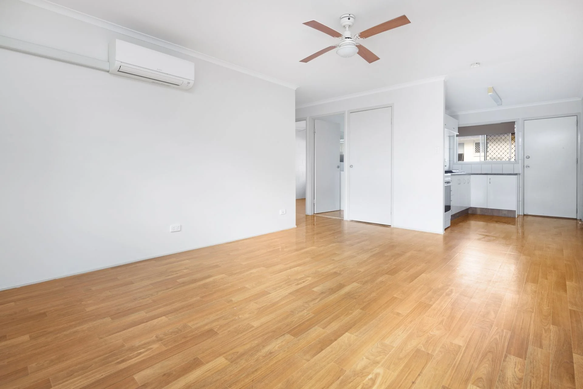 3/44 Defiance Road, Logan Central, Qld 4114