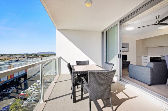 30/1-3 Kingway Place, Townsville City, Qld 4810