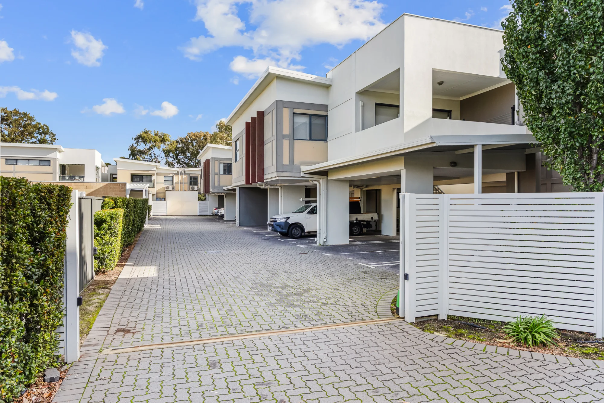 30/11 Rowlands Street, Kewdale, WA 6105