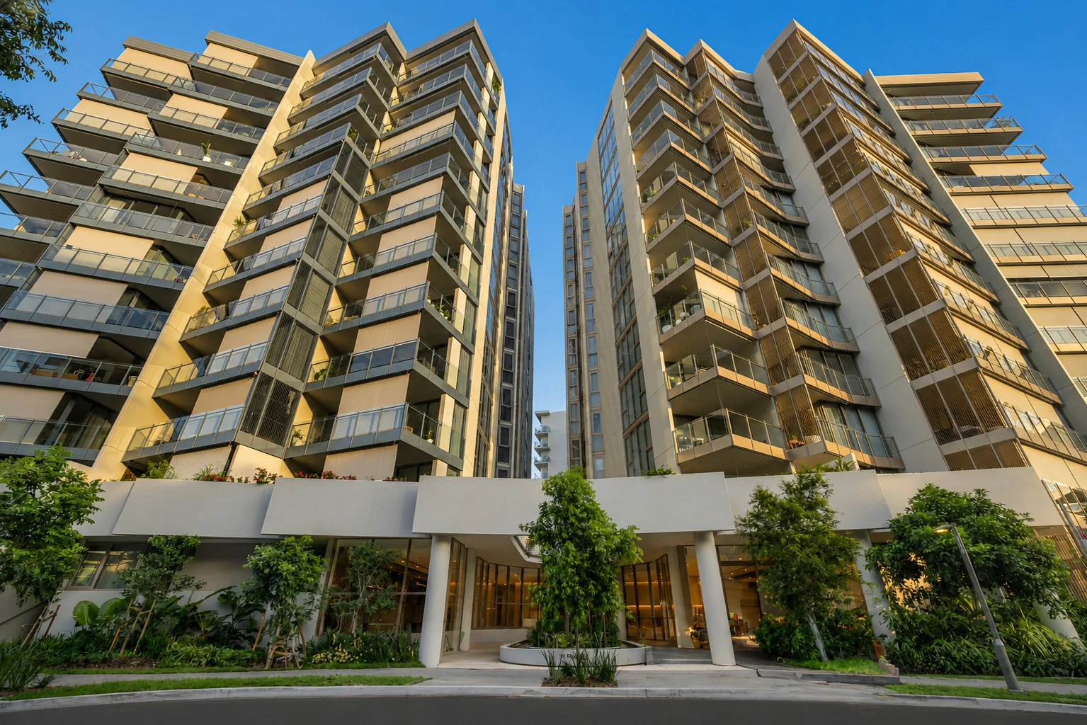 30803/9 Pidgeon Close, West End, Qld 4101