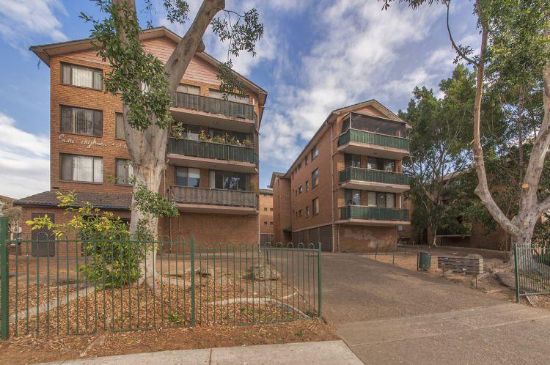 37/132 Moore Street, Liverpool, NSW 2170