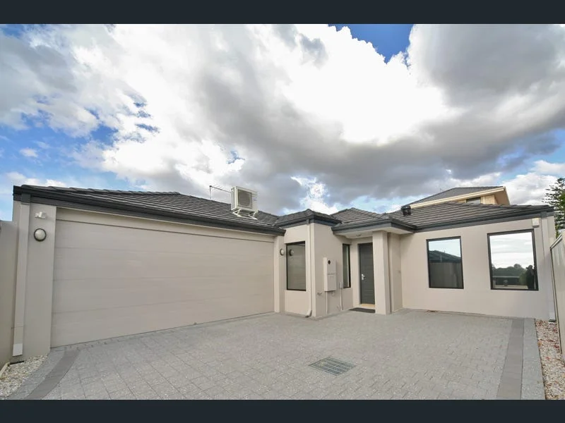390C Flinders St, Nollamara, WA 6061