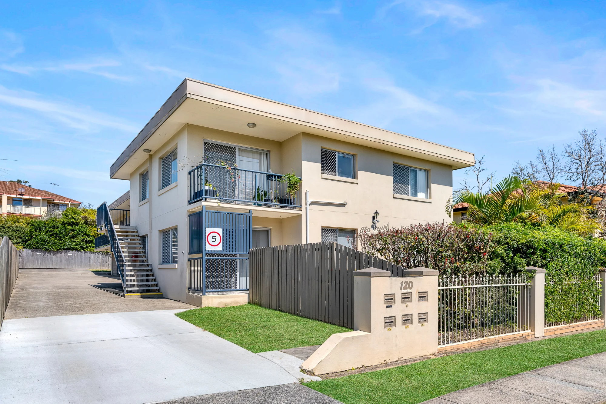 4/120 Miller Street, Chermside, Qld 4032