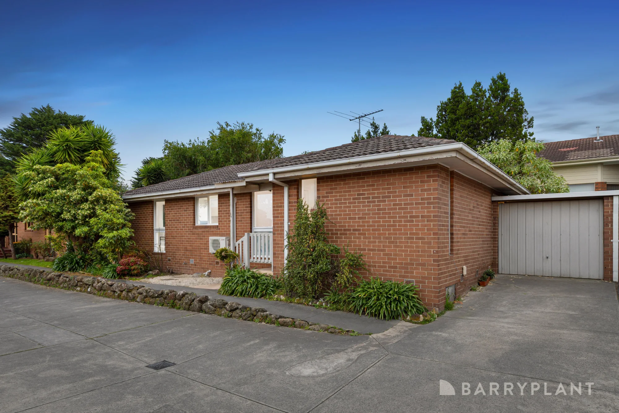 4/15 Wetherby Road, Doncaster, Vic 3108