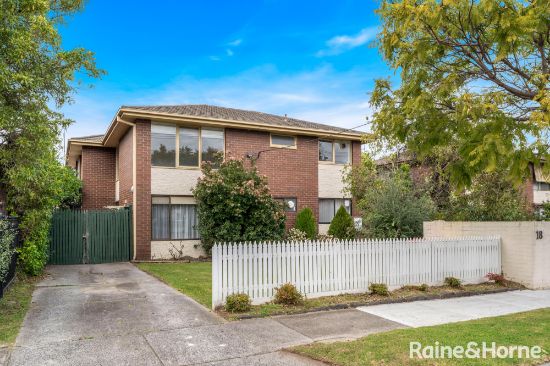 4/18 Lyon Street, Essendon, Vic 3040