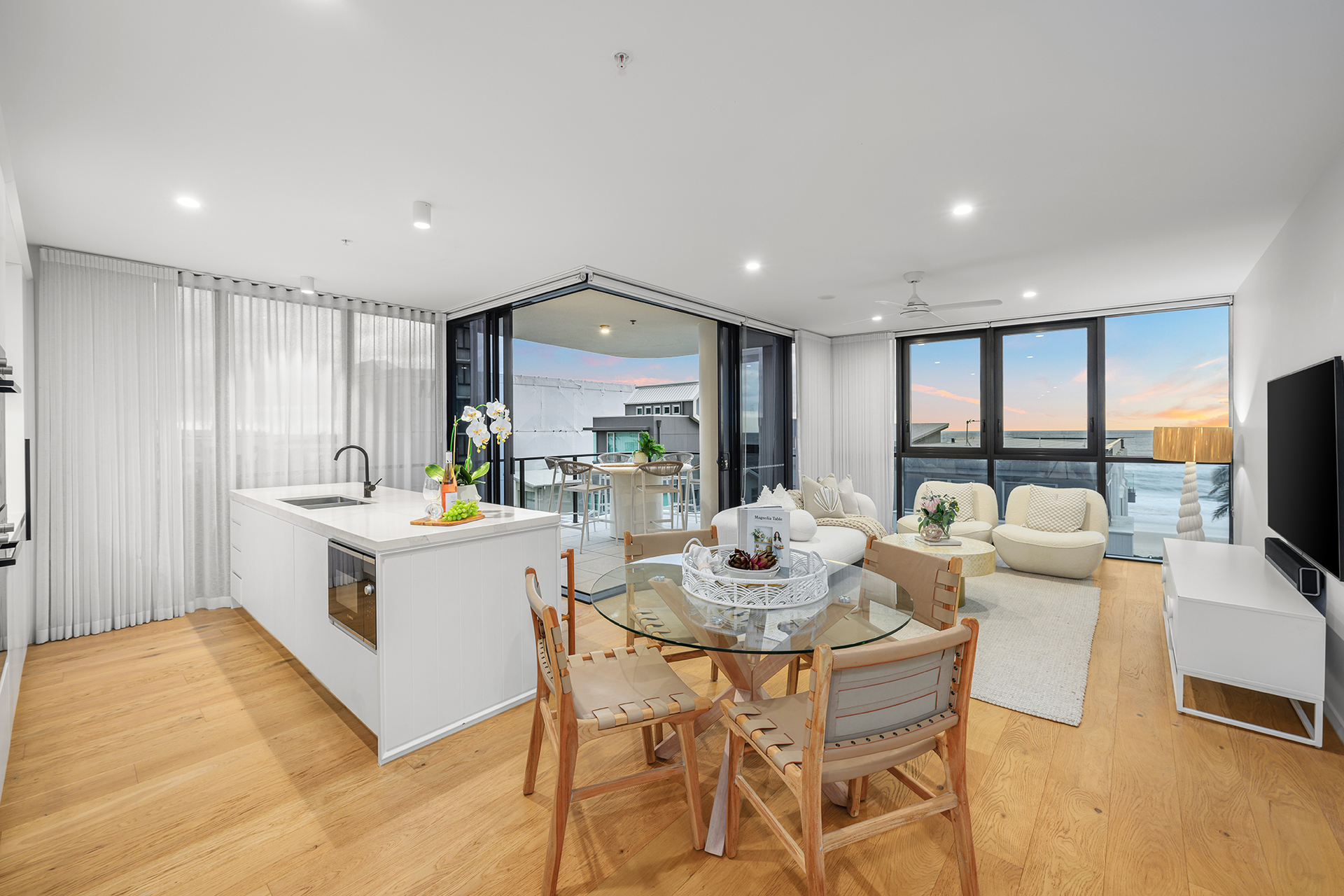 401/124-126 Jefferson Lane, Palm Beach, Qld 4221 401/124-126 Jefferson Lane, Palm Beach, Qld 4221