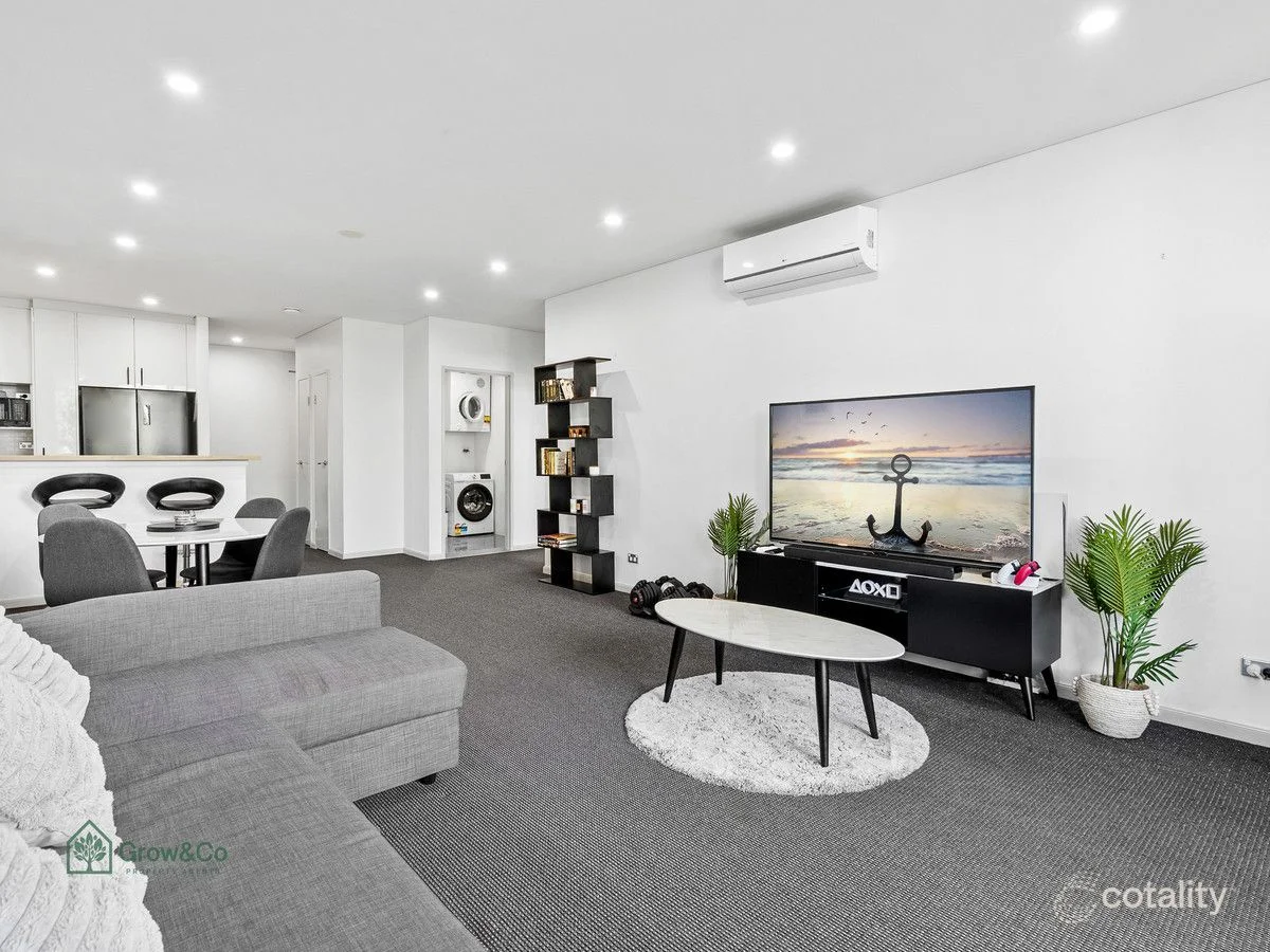 427/1-3 AQUA STREET, Southport, Qld 4215