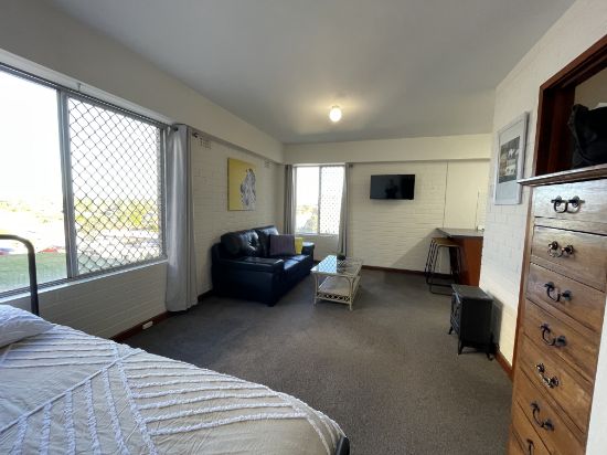 5/15 King George Street, Victoria Park, WA 6100