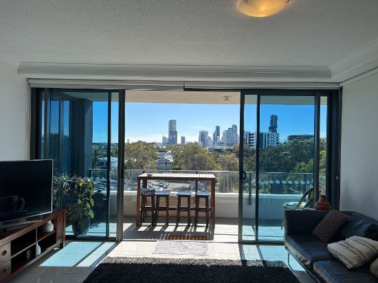 504/9 Markeri Street, Mermaid Waters, Qld 4218