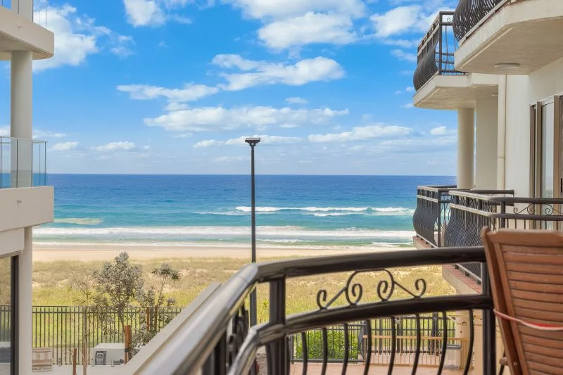 6/311 Golden Four Drive, Bilinga QLD 4225