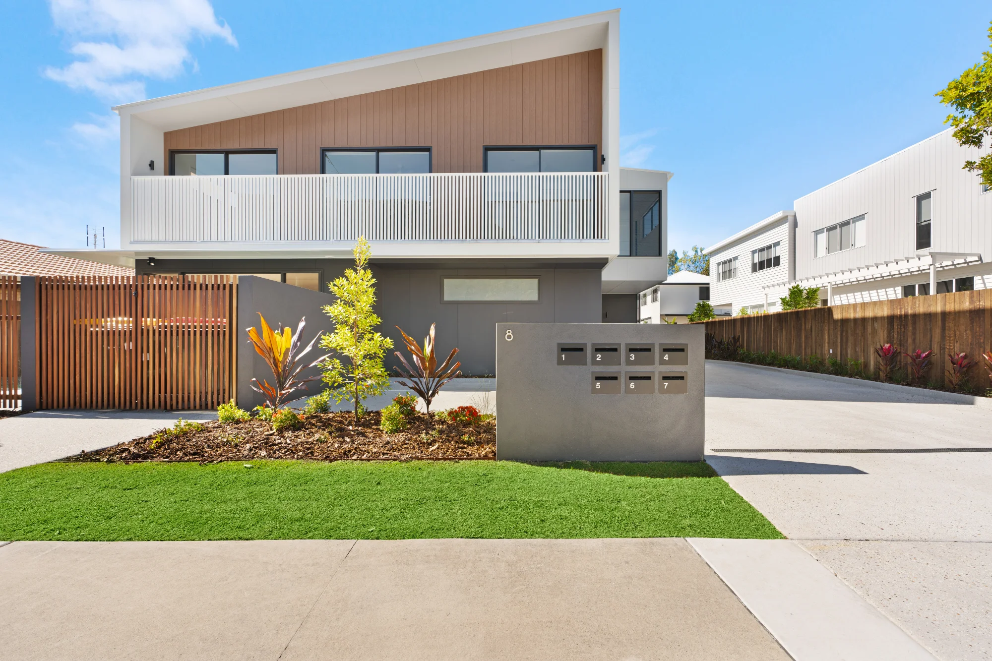 6/8 Jarnahill Drive, Mount Coolum, Qld 4573