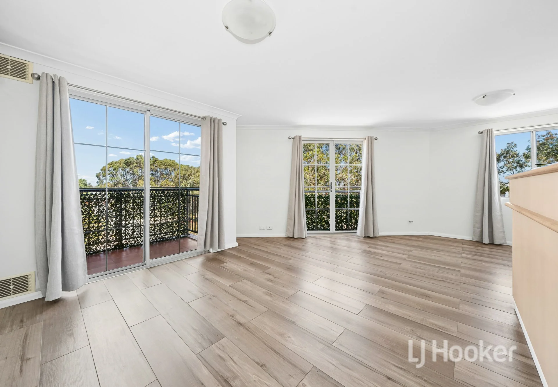 60/167 Grand Boulevard, Joondalup, WA 6027