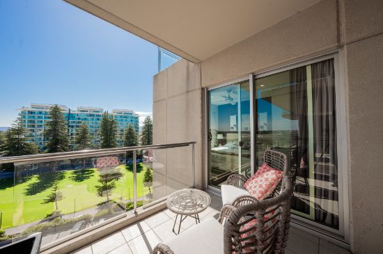 630/16 Holdfast Promenade, Glenelg, SA 5045