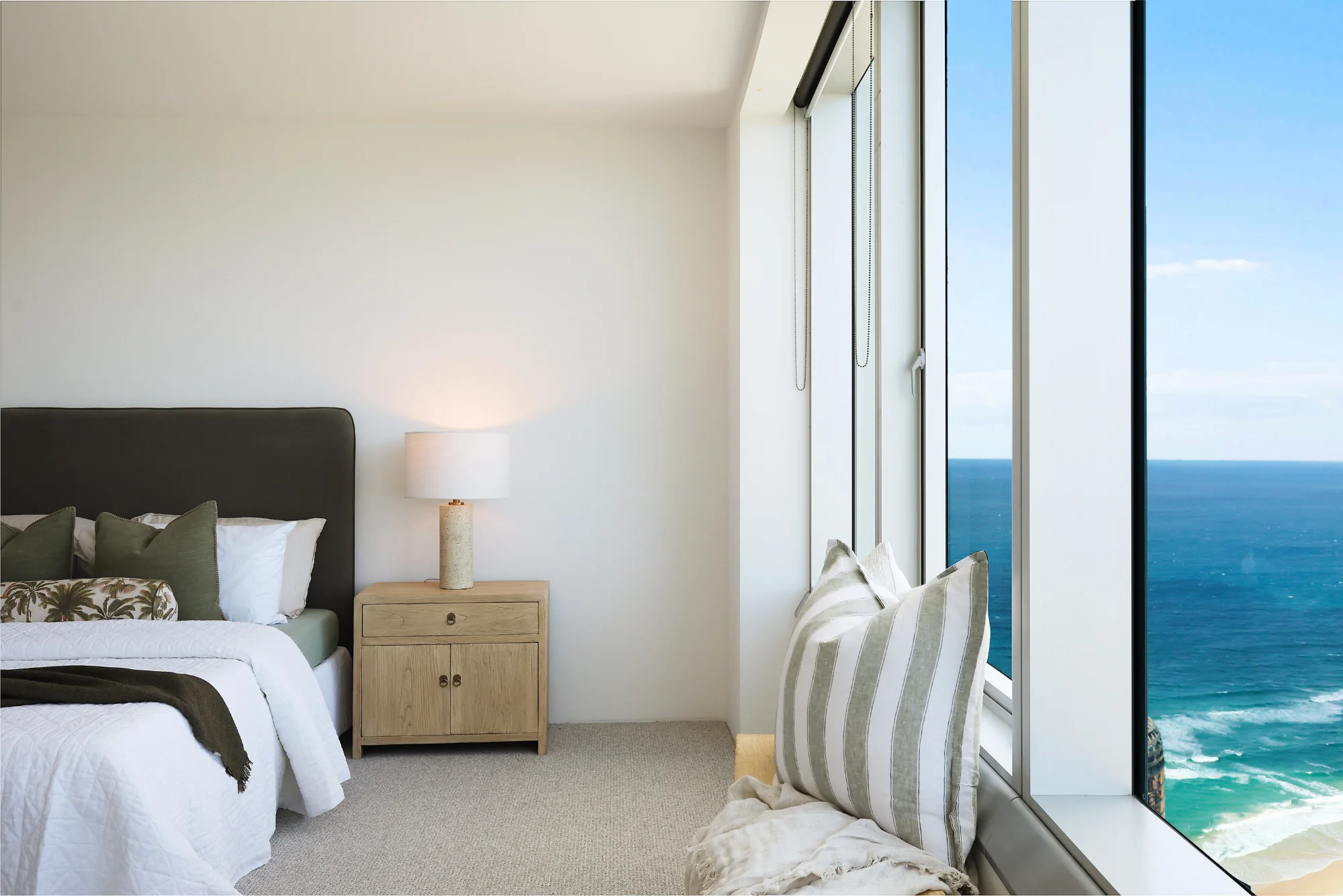 6704/9 Hamilton Avenue, Surfers Paradise, Qld 4217